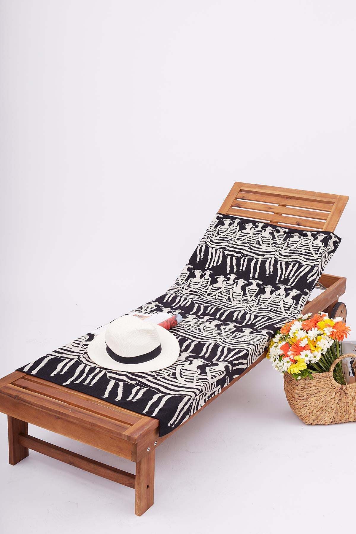Peraluna Beach Girls Beach Towel Jakarlı Pamuklu Plaj Örtüsü - Siyah/Beyaz