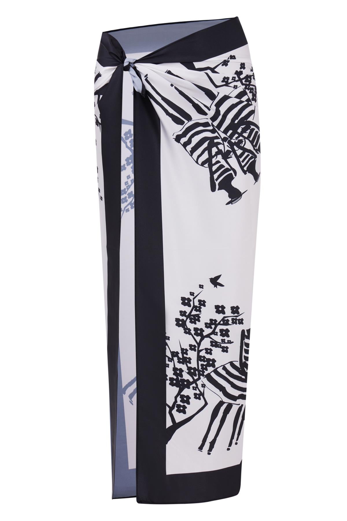 Peraluna-Beach Girls Scarfe Kadınlar Ve Sakura Baskılı Saten Kadın Eşarp Siyah/Beyaz-Eşarp-9-Milagron.com