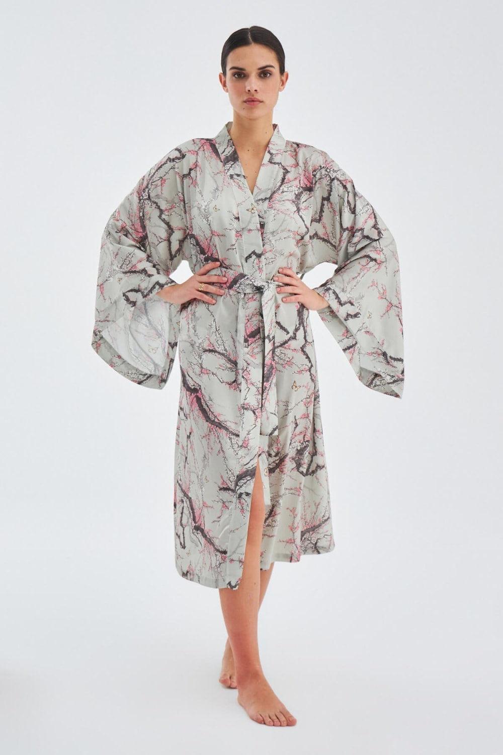 Peraluna-Bolossom Çiçek Desenli 120 Cm Saten Yazlık Kadın Kimono-Kimono-1-Milagron.com