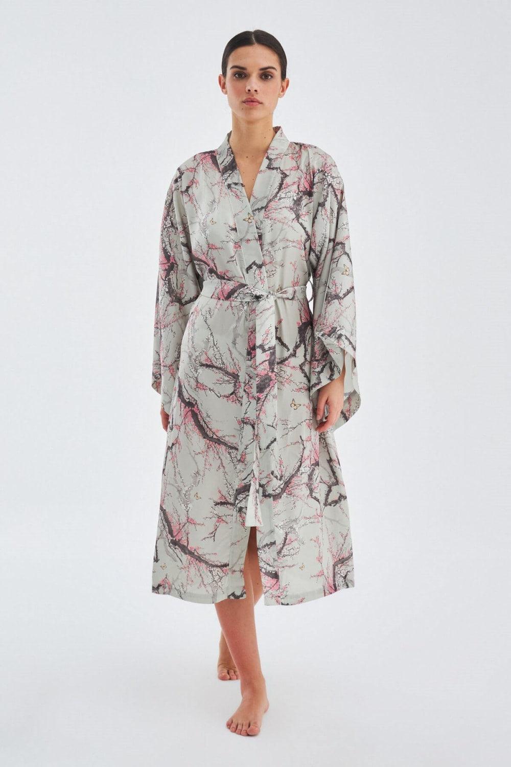 Peraluna-Bolossom Çiçek Desenli 120 Cm Saten Yazlık Kadın Kimono-Kimono-3-Milagron.com