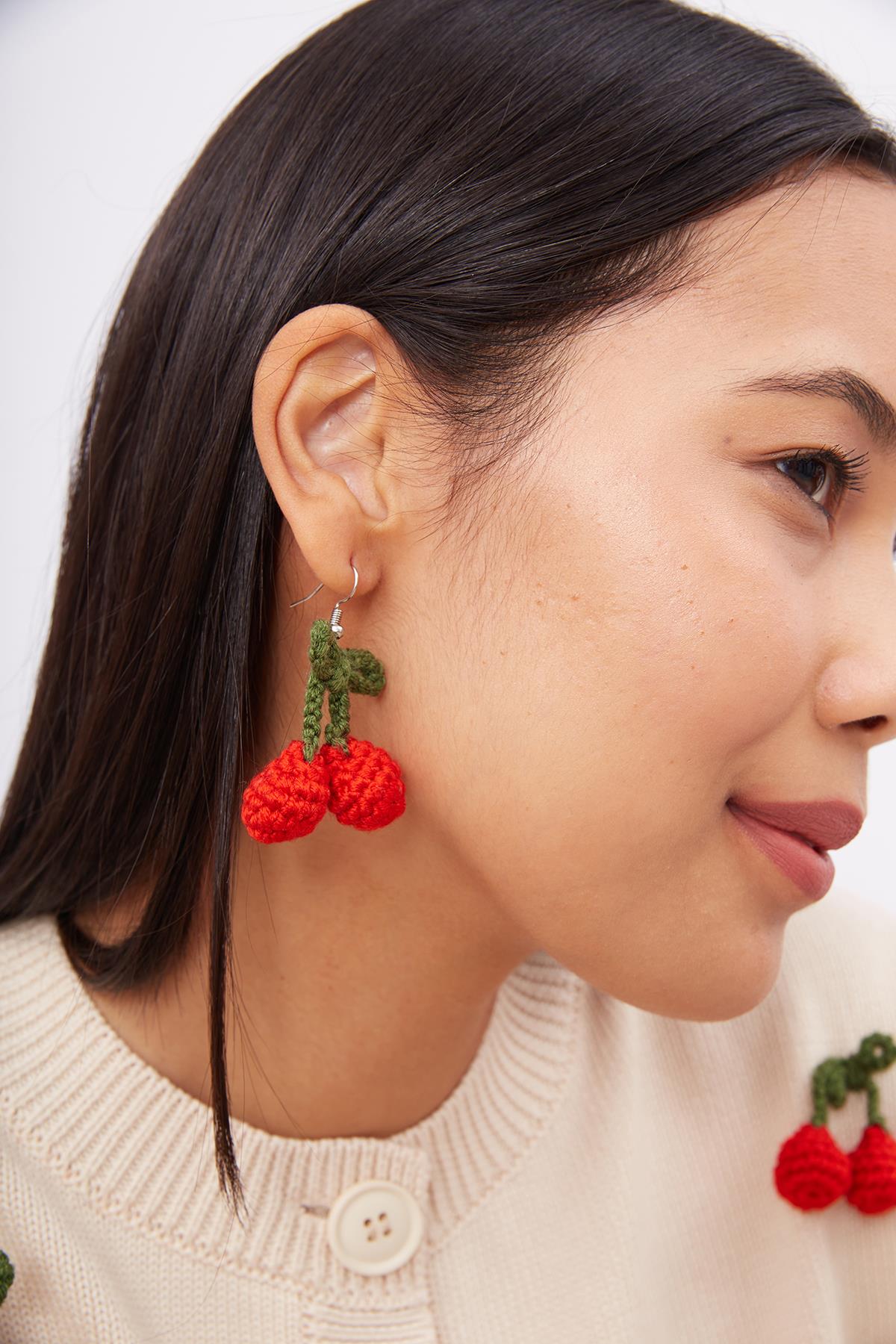 Peraluna-Cherry Earrings El Yapımı Kiraz Küpe Kırmızı-Küpe-3-Milagron.com
