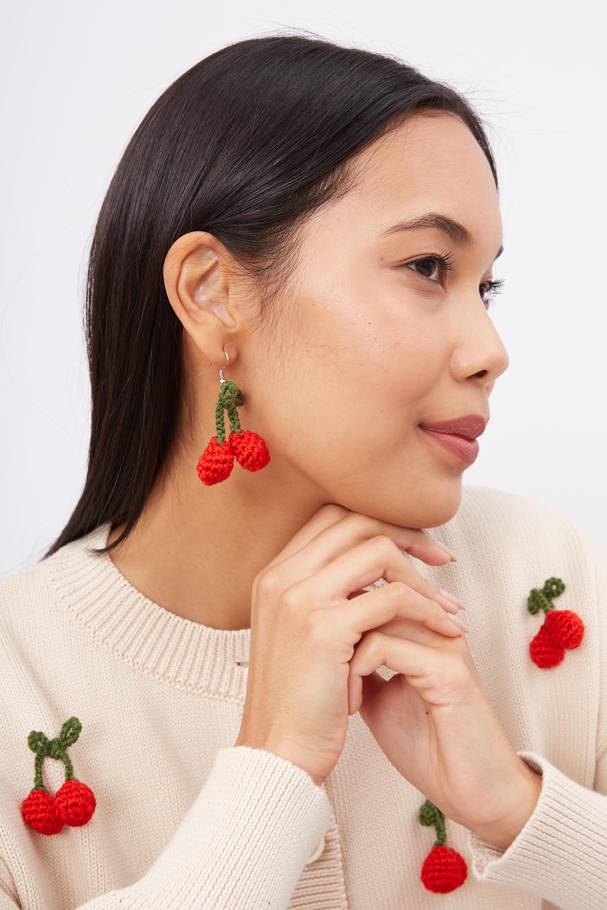 Peraluna-Cherry Earrings El Yapımı Kiraz Küpe Kırmızı-Küpe-4-Milagron.com