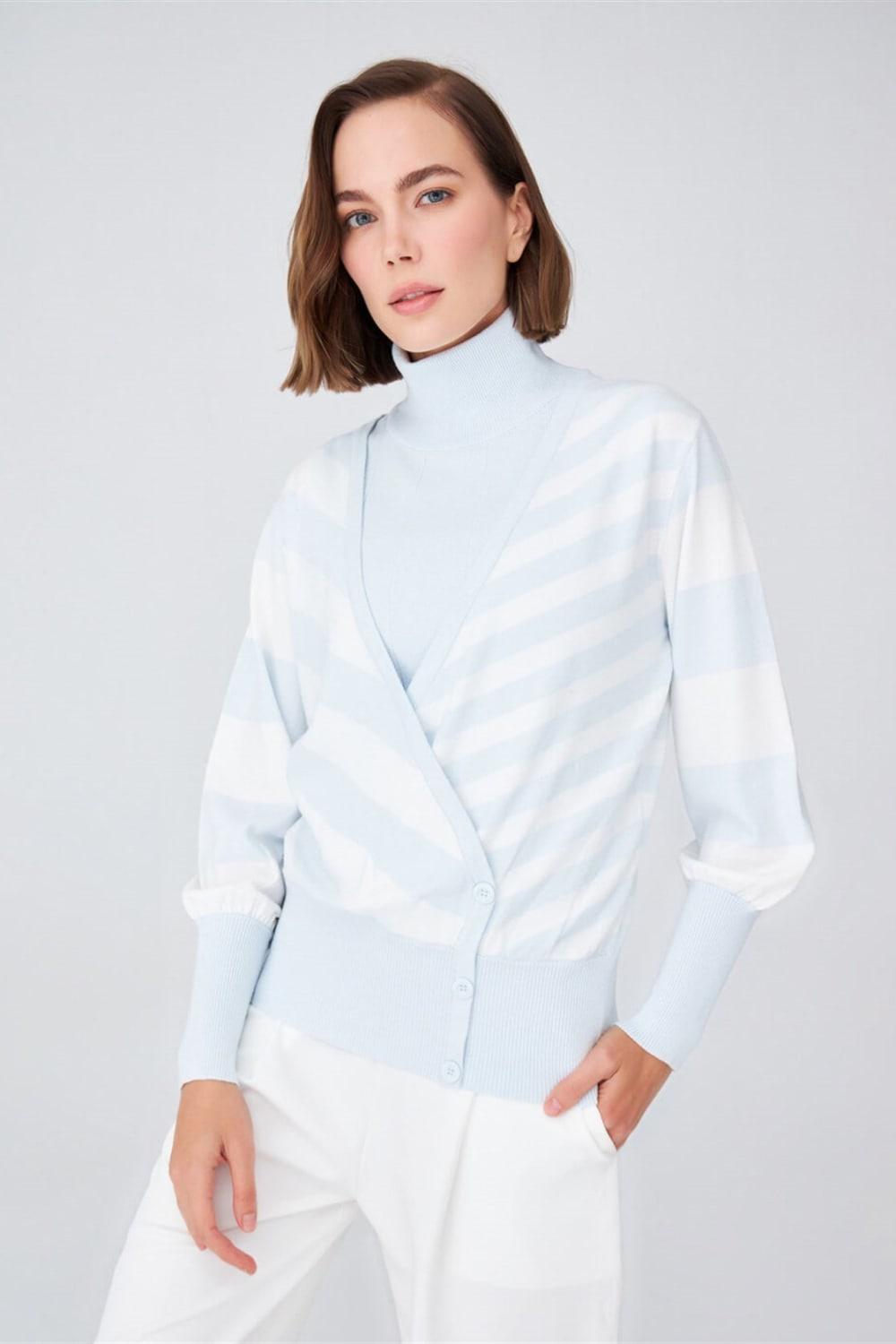 Peraluna-Derin Yaka Dökümlü Kolları Büzgülü Kadın Triko Kazak-Kazak & Triko-9-Milagron.com