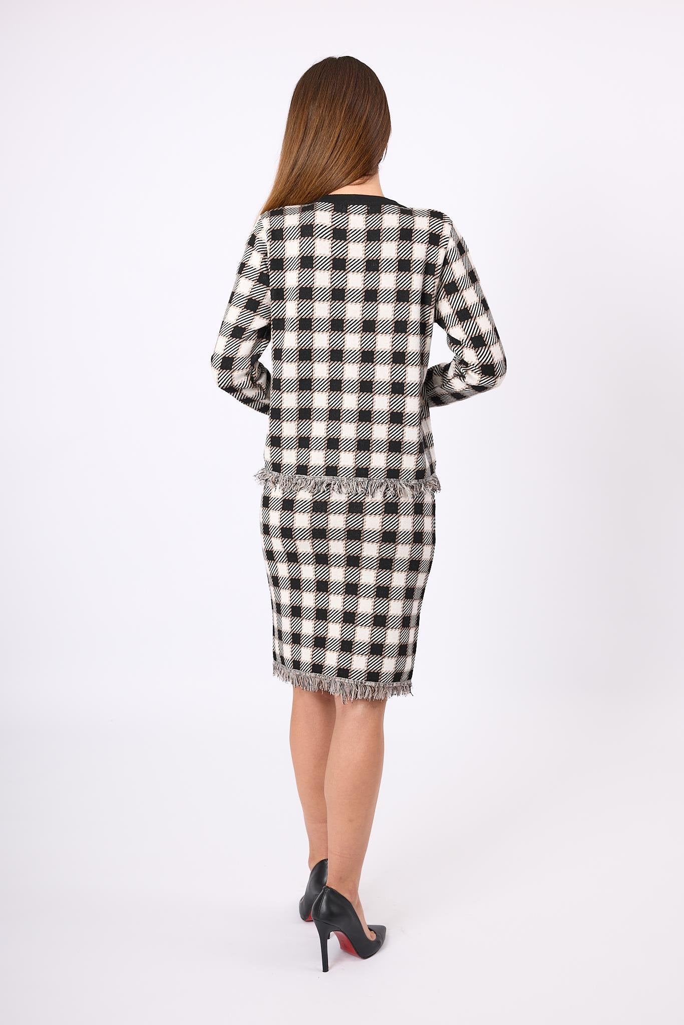 Peraluna-Diana Pötikare Kadın Diz Üstü Triko Etek Siyah/Ekru-Etek-10-Milagron.com