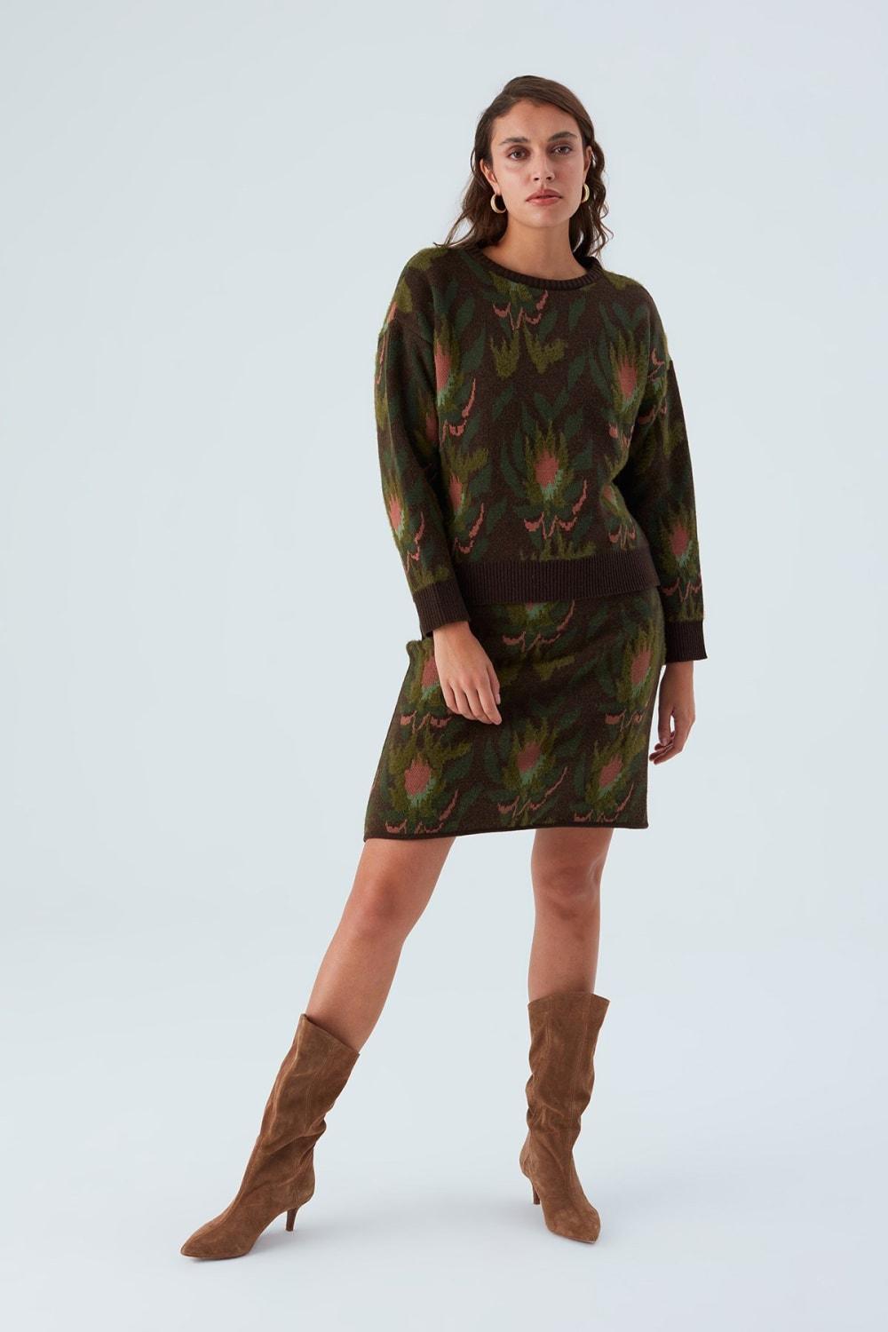 Peraluna-Fiori Skirt Çiçek Desenli Diz Hizası Kadın Triko Etek-Etek-2-Milagron.com