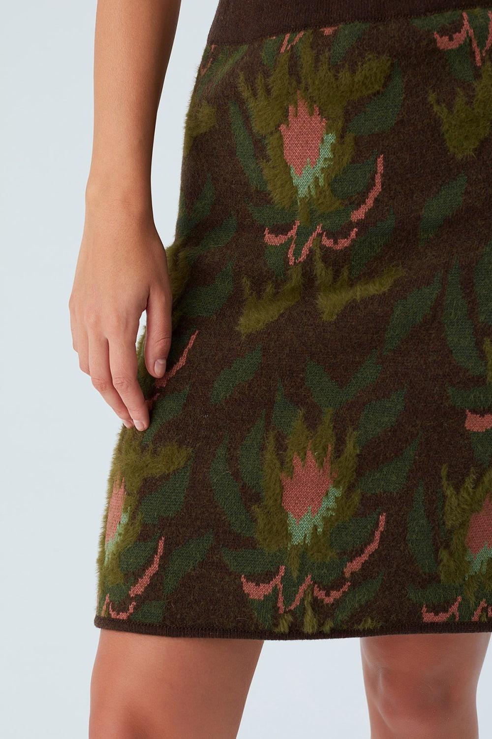 Peraluna-Fiori Skirt Çiçek Desenli Diz Hizası Kadın Triko Etek-Etek-6-Milagron.com