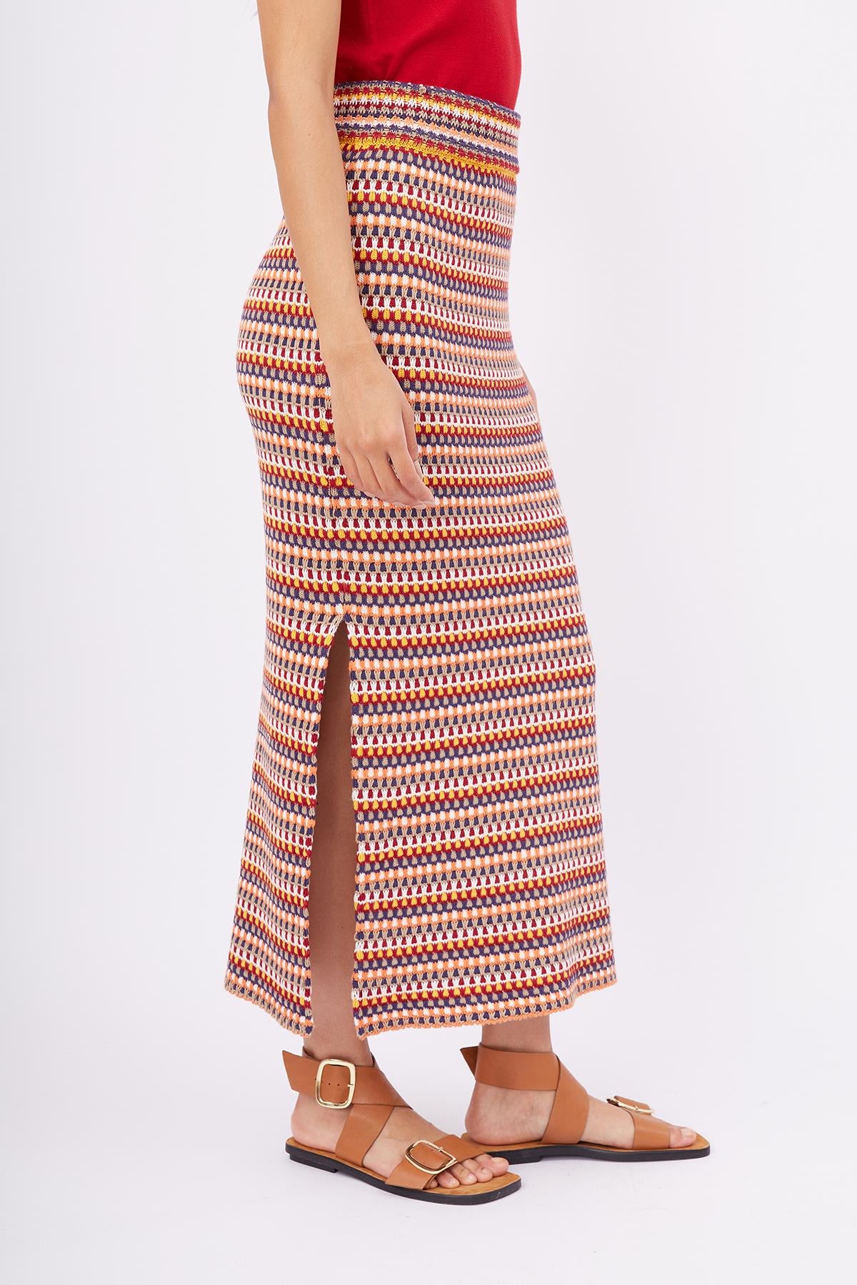 Peraluna-Frida Long Skirt Beli Lastikli Dar Kesim Yan Yırtmaçlı 90 Cm Kadın Triko Etek-Etek-3-Milagron.com