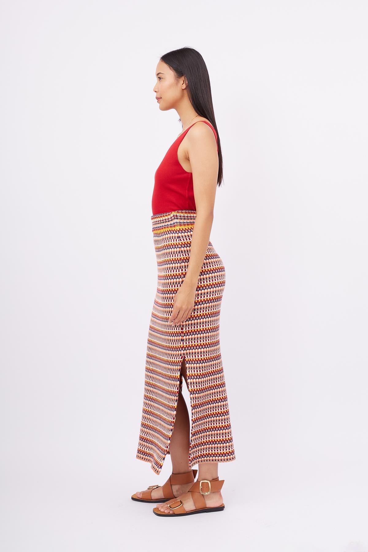 Peraluna-Frida Long Skirt Beli Lastikli Dar Kesim Yan Yırtmaçlı 90 Cm Kadın Triko Etek-Etek-5-Milagron.com