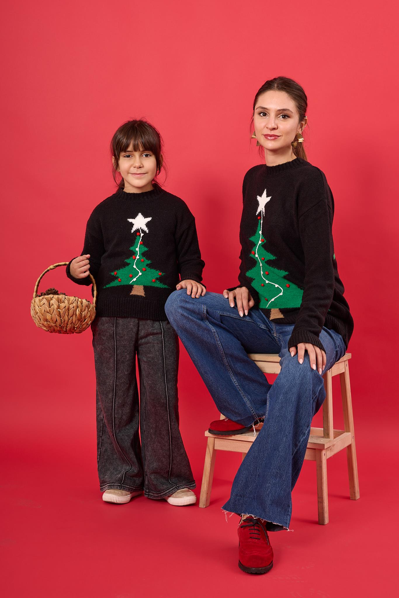 Peraluna-Happy Times Çam Ağacı Desenli Yılbaşı Kazağı Siyah/Yeşil-Kazak & Triko-9-Milagron.com