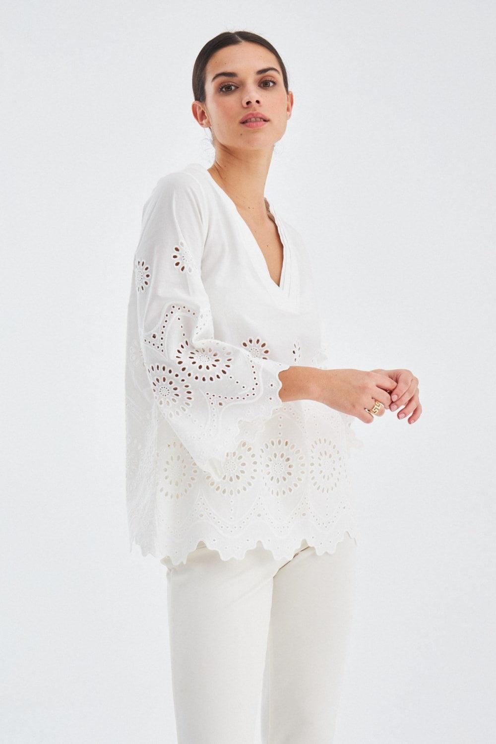 Peraluna-Hi̇romi̇ Blouse %100 Pamuk V Yaka 3/4 Çan Kol Yazlık Kadın Bluz -Bluz-1-Milagron.com