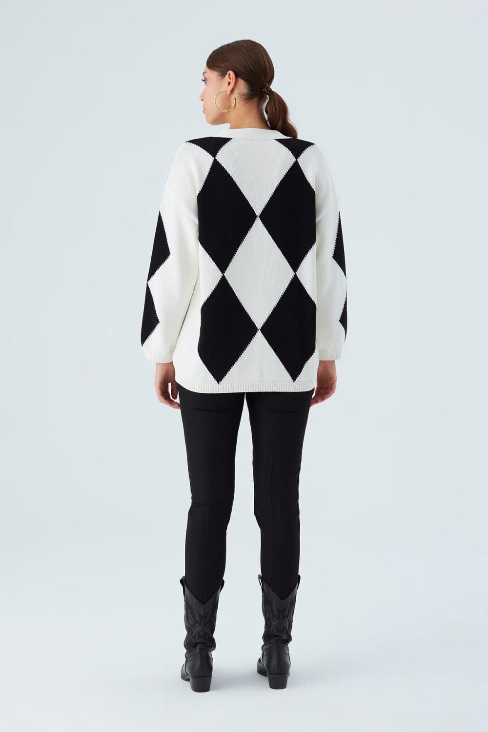 Peraluna-Irene Cardi̇gan Büyük Baklava Desenli Bol Kesim Mevsimlik Kadın Triko Hırka-Kazak & Triko-6-Milagron.com