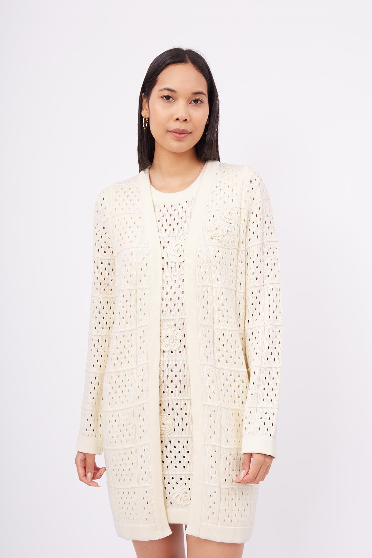 Peraluna-Isabel Cardi̇gan Ajur örgü El Yapımı Broş Detaylı Düz Kesim Kadın Triko Hırka Ekru-Kazak & Triko-2-Milagron.com
