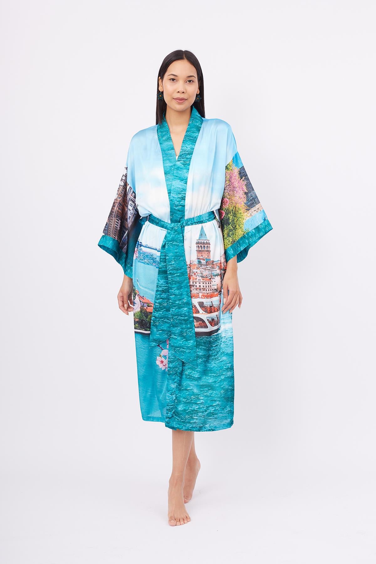 Peraluna-Istanbul Kimono İstanbul Manzara Baskılı 125 Cm Uzun Saten Kadın Kimono-Kimono-1-Milagron.com