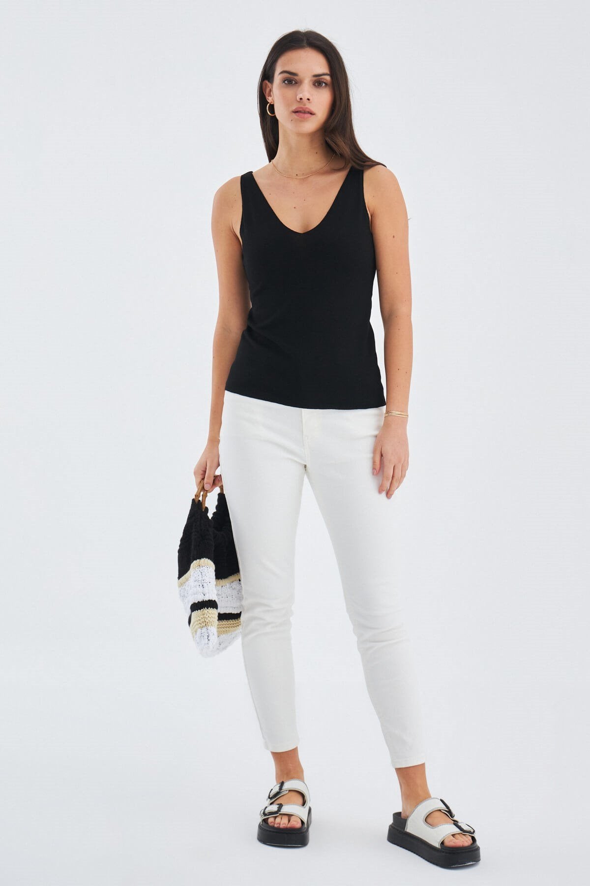 Peraluna-Joi̇ Bag Yuvarlak Saplı Yazlık Kadın Triko Çanta Siyah/Ekru-El Çantası-5-Milagron.com