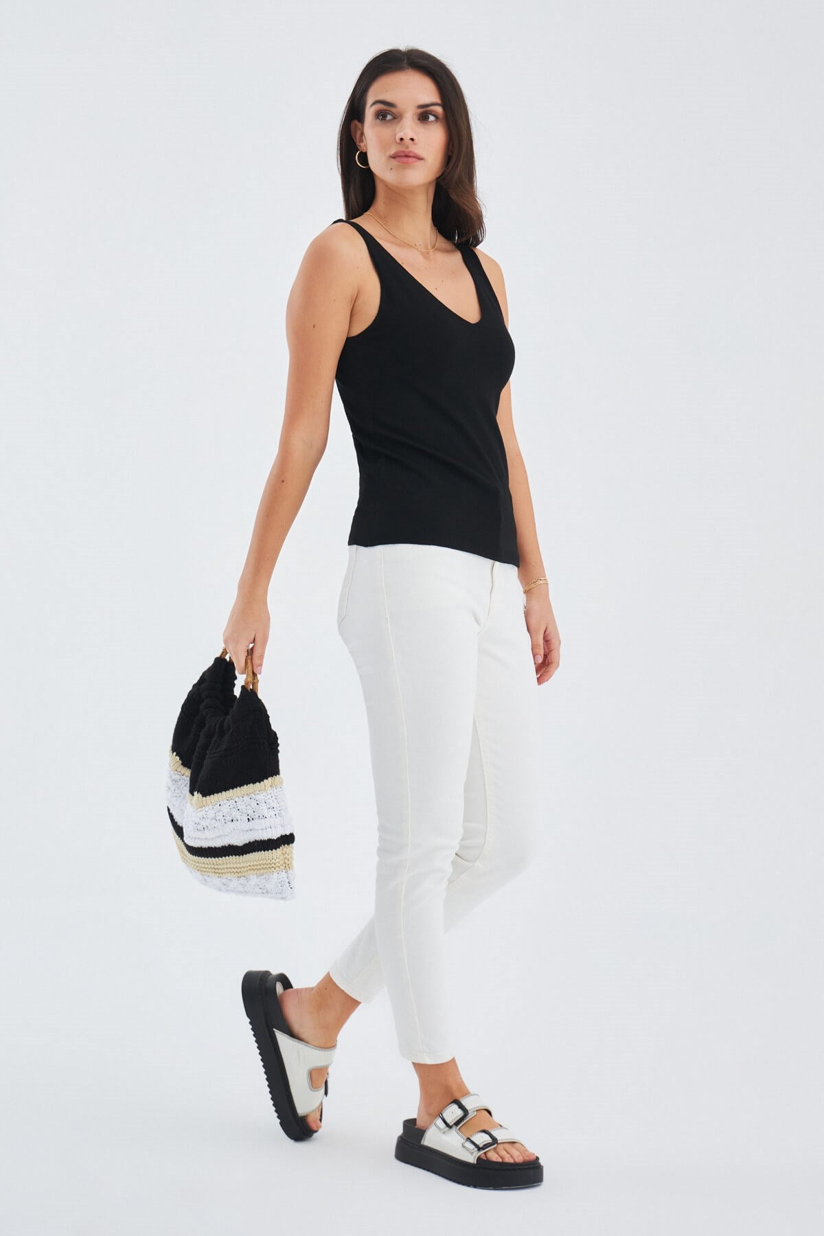 Peraluna-Joi̇ Bag Yuvarlak Saplı Yazlık Kadın Triko Çanta Siyah/Ekru-El Çantası-6-Milagron.com