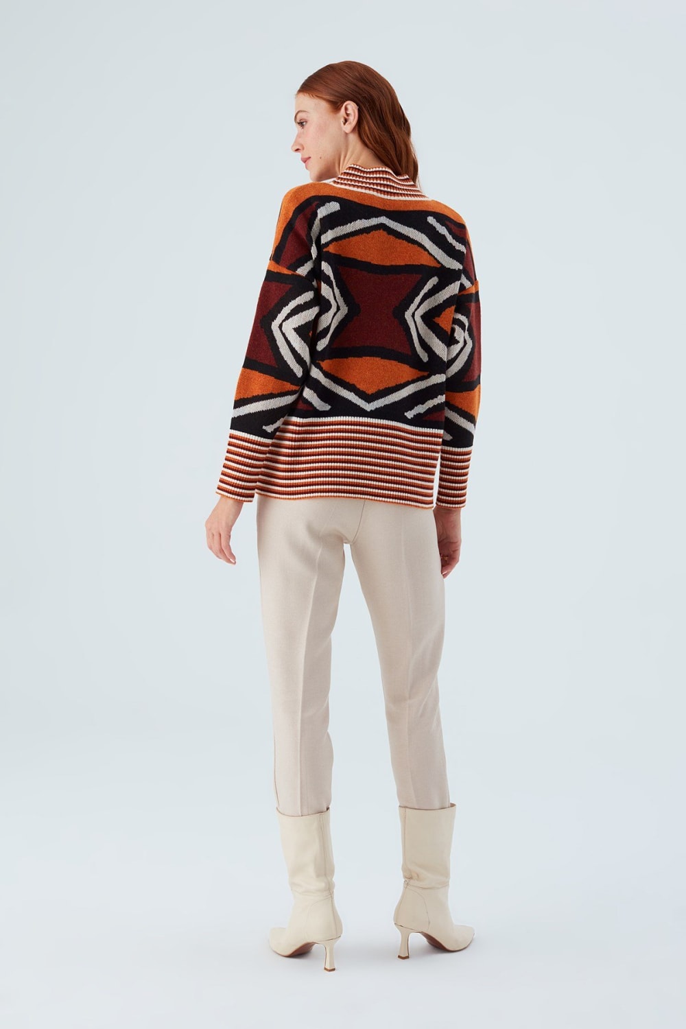 Peraluna-Kenda Pullover Etnik Jakar Desenli Yünlü Krop Kadın Triko Kazak-Kazak & Triko-8-Milagron.com