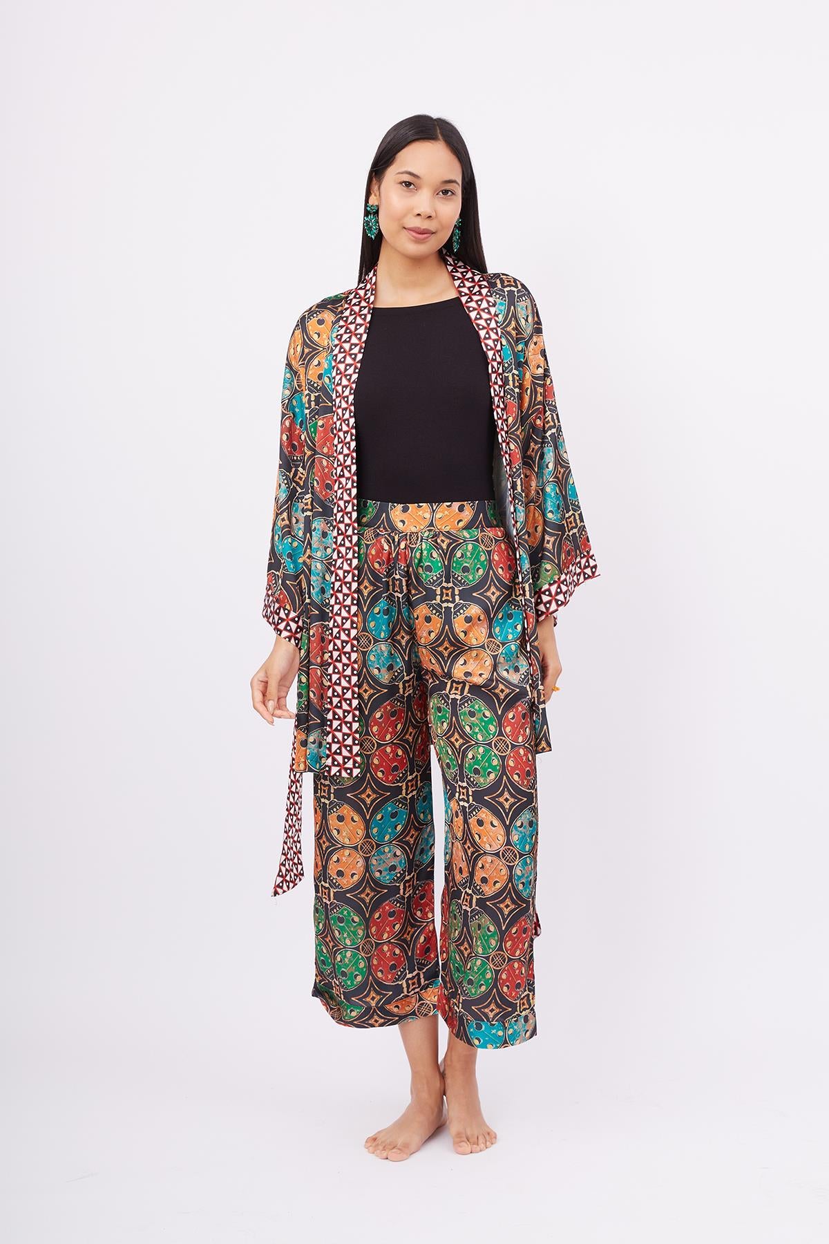 Peraluna-Ladybug Trouser Uğur Böceği Baskılı Kadın Triko Pantolon Çok Renkli-Pantolon-5-Milagron.com