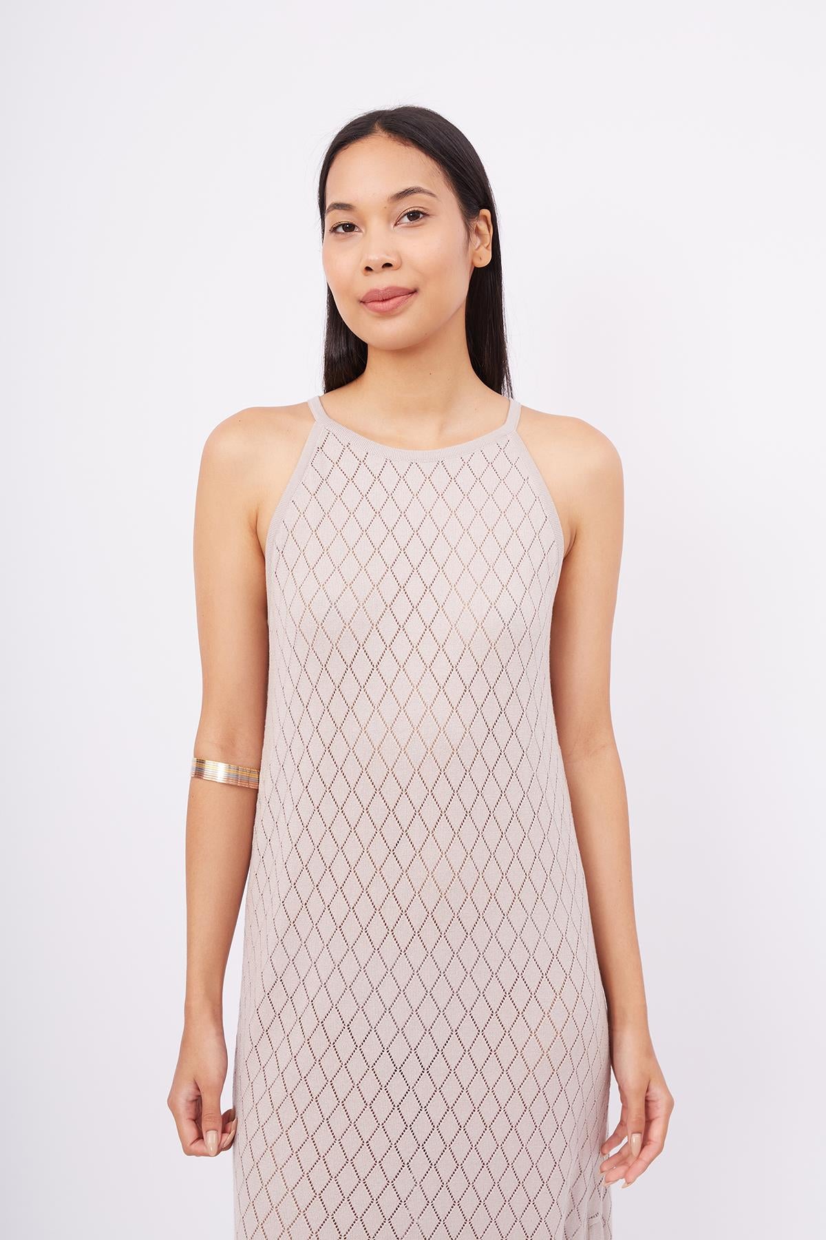 Peraluna-Lisa Dress Ajur örgü Dar Kesim Halter Yaka Arkası Bağcıklı Uzun Kadın Triko Elbise Taş-Elbise-2-Milagron.com