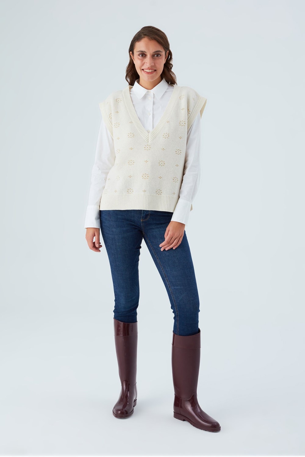 Peraluna-Lulu Vest Simli Kar Taneli Yanları Düğmeli V Yaka Kadın Triko Süveter Ekru-Kazak & Triko-1-Milagron.com