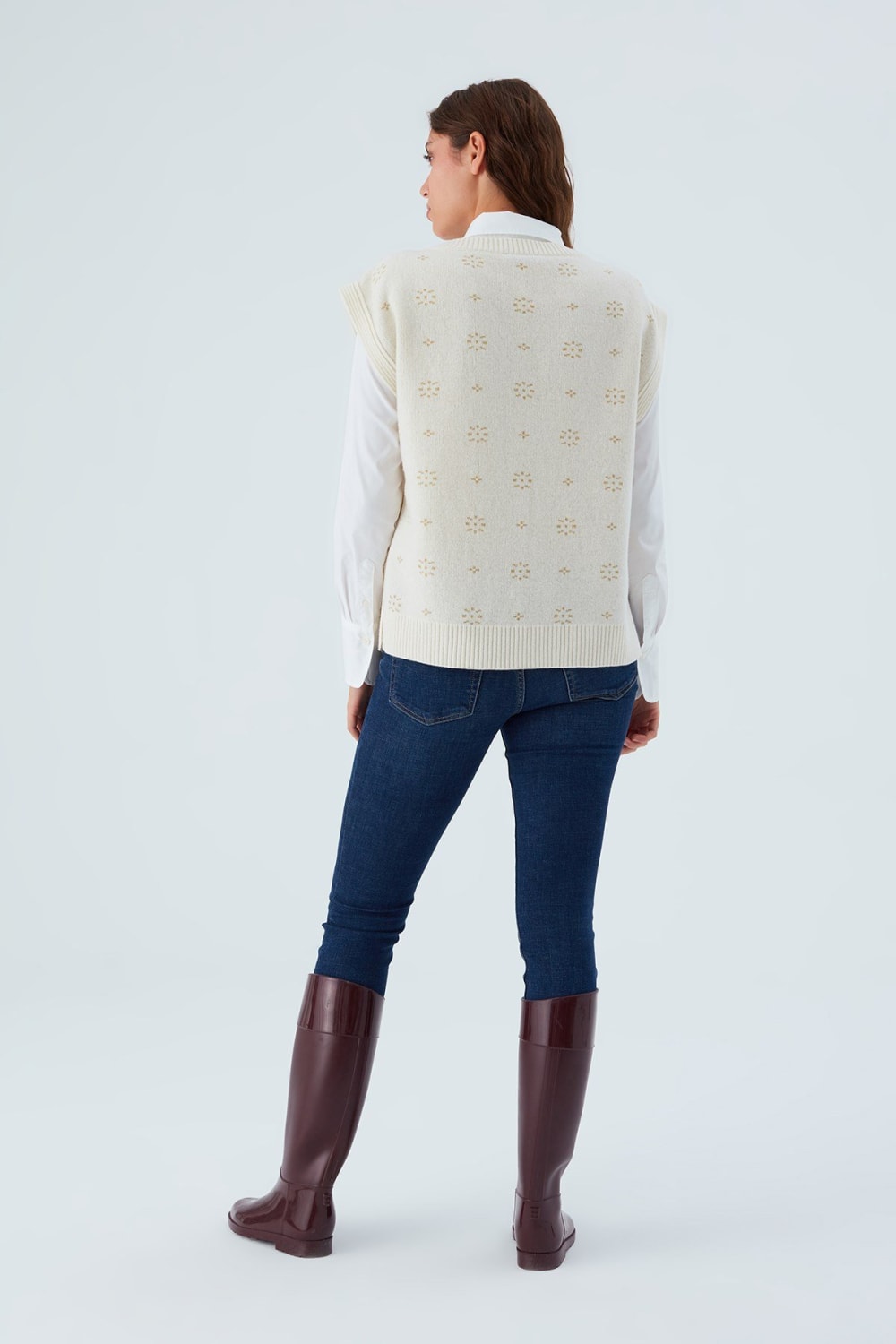 Peraluna-Lulu Vest Simli Kar Taneli Yanları Düğmeli V Yaka Kadın Triko Süveter Ekru-Kazak & Triko-8-Milagron.com