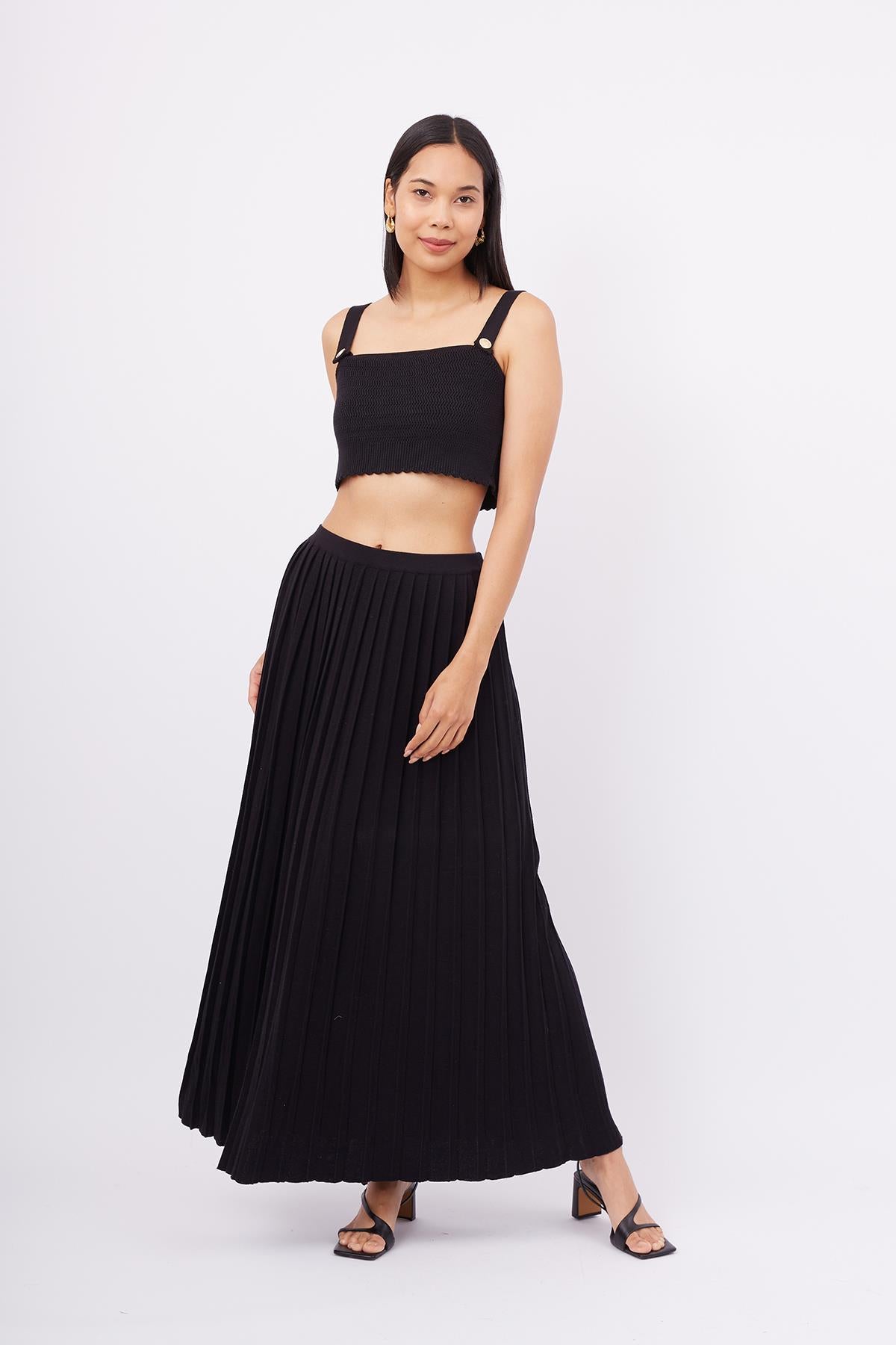 Peraluna-Maxi Skirt Maxi Boy Pileli Kadın Triko Etek Siyah-Etek-5-Milagron.com