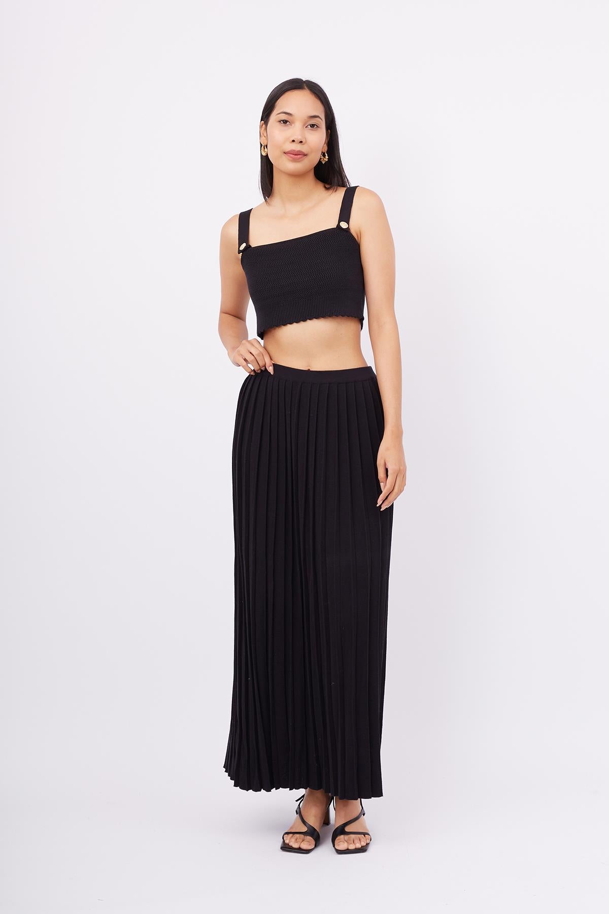 Peraluna-Maxi Skirt Maxi Boy Pileli Kadın Triko Etek Siyah-Etek-6-Milagron.com
