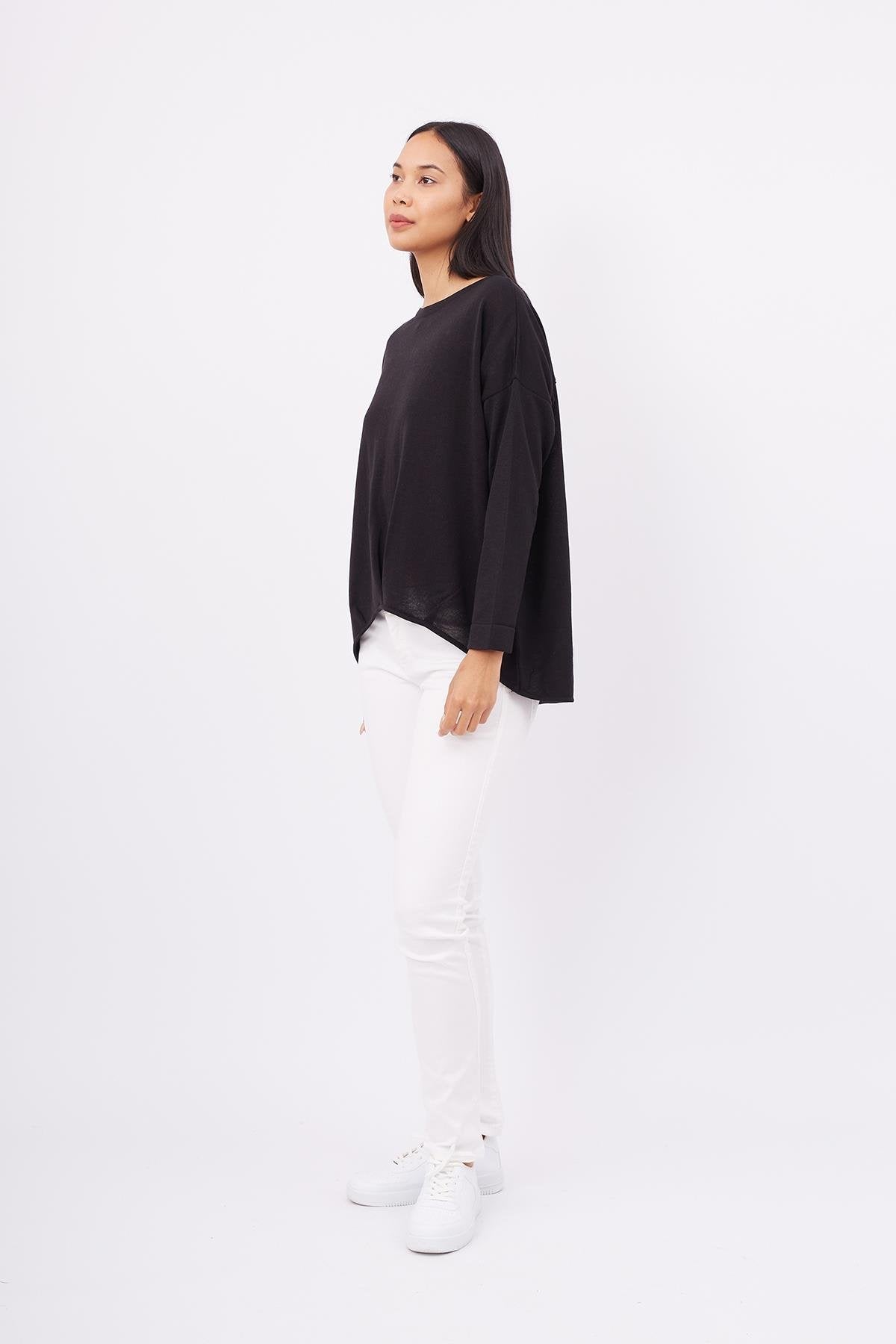 Peraluna-Meadow Blouse Ön Ve Arka Pile Detaylı Salaş Kadın Triko Bluz Si̇yah-Bluz-6-Milagron.com