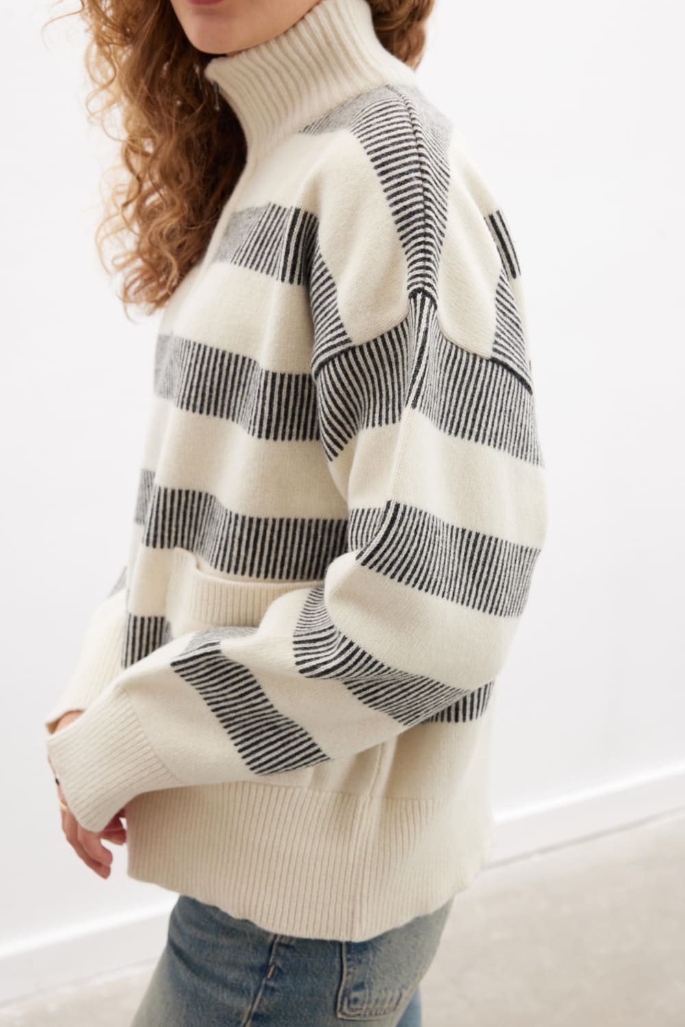 Peraluna-Misty Sweater Yüksek Yaka Fermuarlı Çizgili Yün Karışım Kadın Triko Kazak-Kazak & Triko-4-Milagron.com