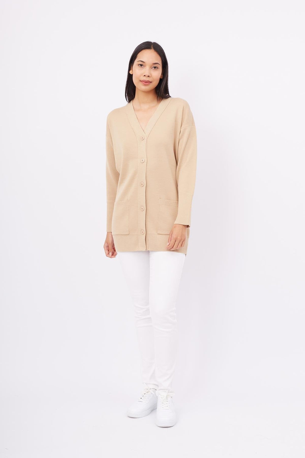 Peraluna-Nicola Long Cardigan Cepli Klasik Kesim V Yaka Uzun Kadın Triko Hırka Bej-Kazak & Triko-1-Milagron.com