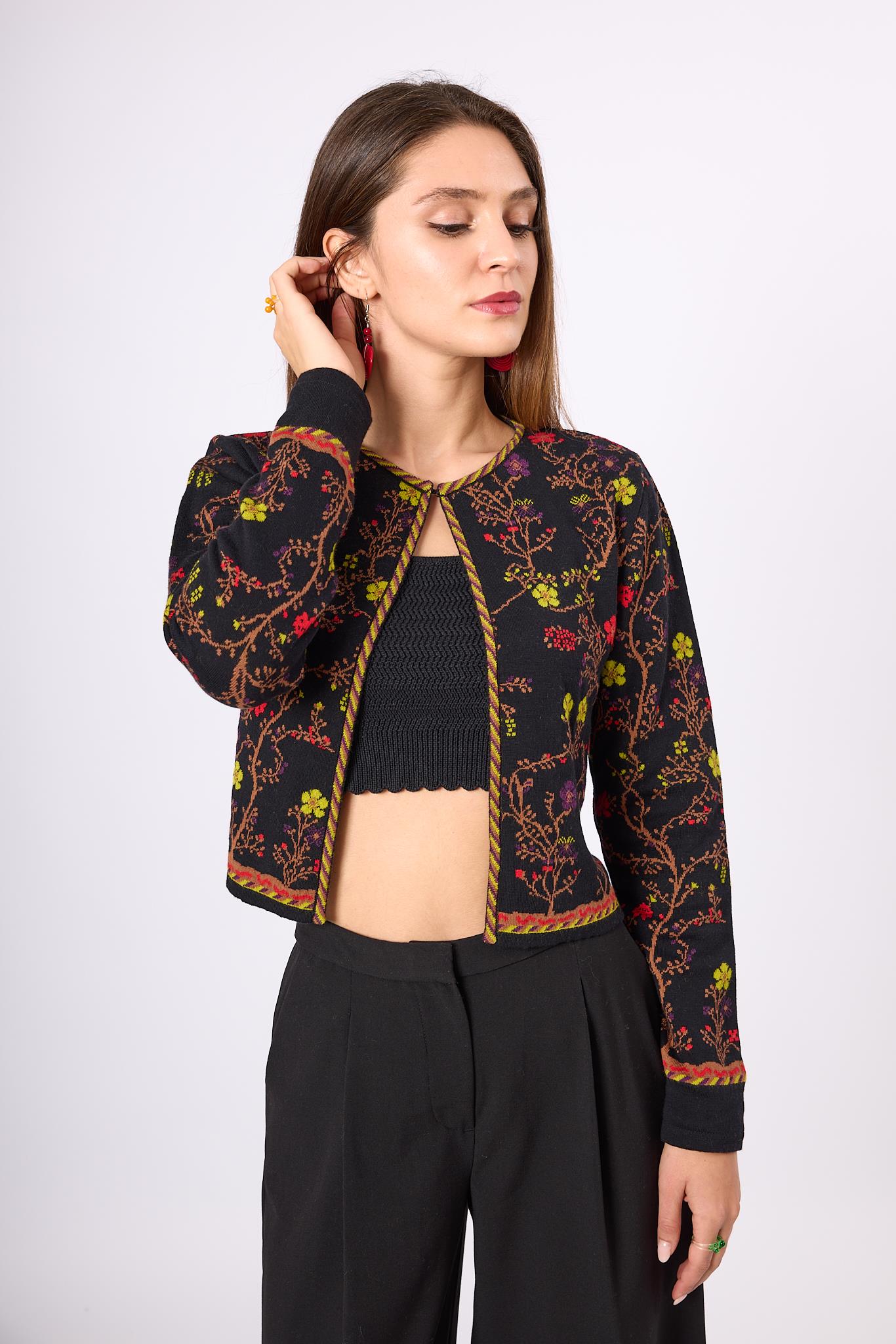 Peraluna-Nostalgia Çiçek Desenli Kadın Krop Hırka Siyah/Multi-Kazak & Triko-2-Milagron.com