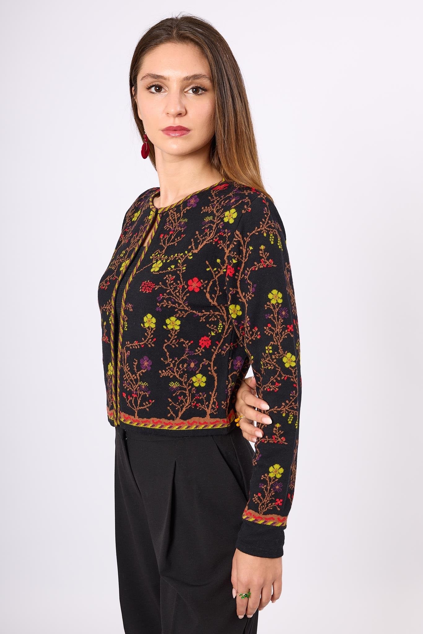 Peraluna-Nostalgia Çiçek Desenli Kadın Krop Hırka Siyah/Multi-Kazak & Triko-8-Milagron.com
