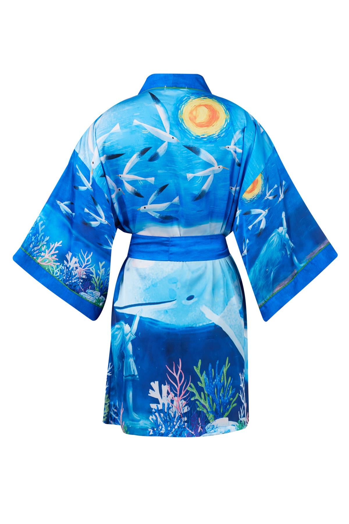 Peraluna-Ocean Story Short Kimono Balık Kuş Ve Kız çocuk Baskılı 90 Cm Kısa Saten Kadın Kimono Deniz Mavisi-Kimono-9-Milagron.com