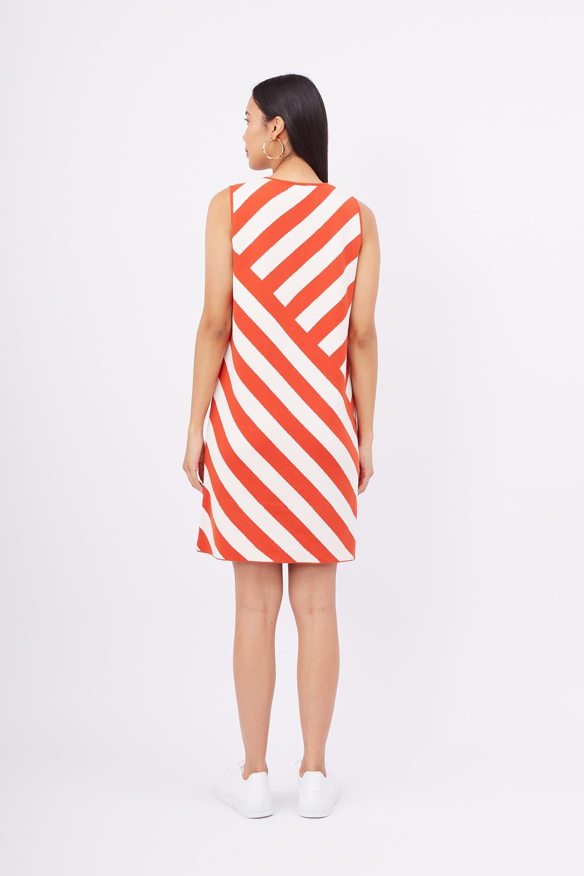 Peraluna-Paula Dress Diagonal Çizgili A Form Kolsuz İnce Kadın Triko Elbise Kırmızı/Beyaz-Elbise-7-Milagron.com