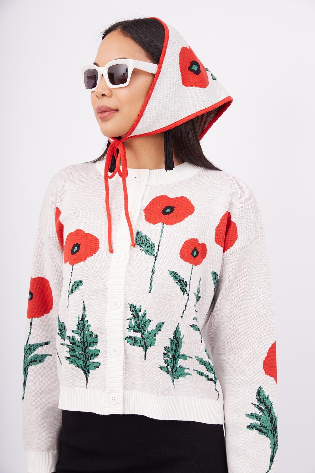 Peraluna-Poppy Cardigan Gelincik Desen Bisiklet Yaka Rahat Kesim Kadın Triko Hırka Ekru-Kazak & Triko-6-Milagron.com