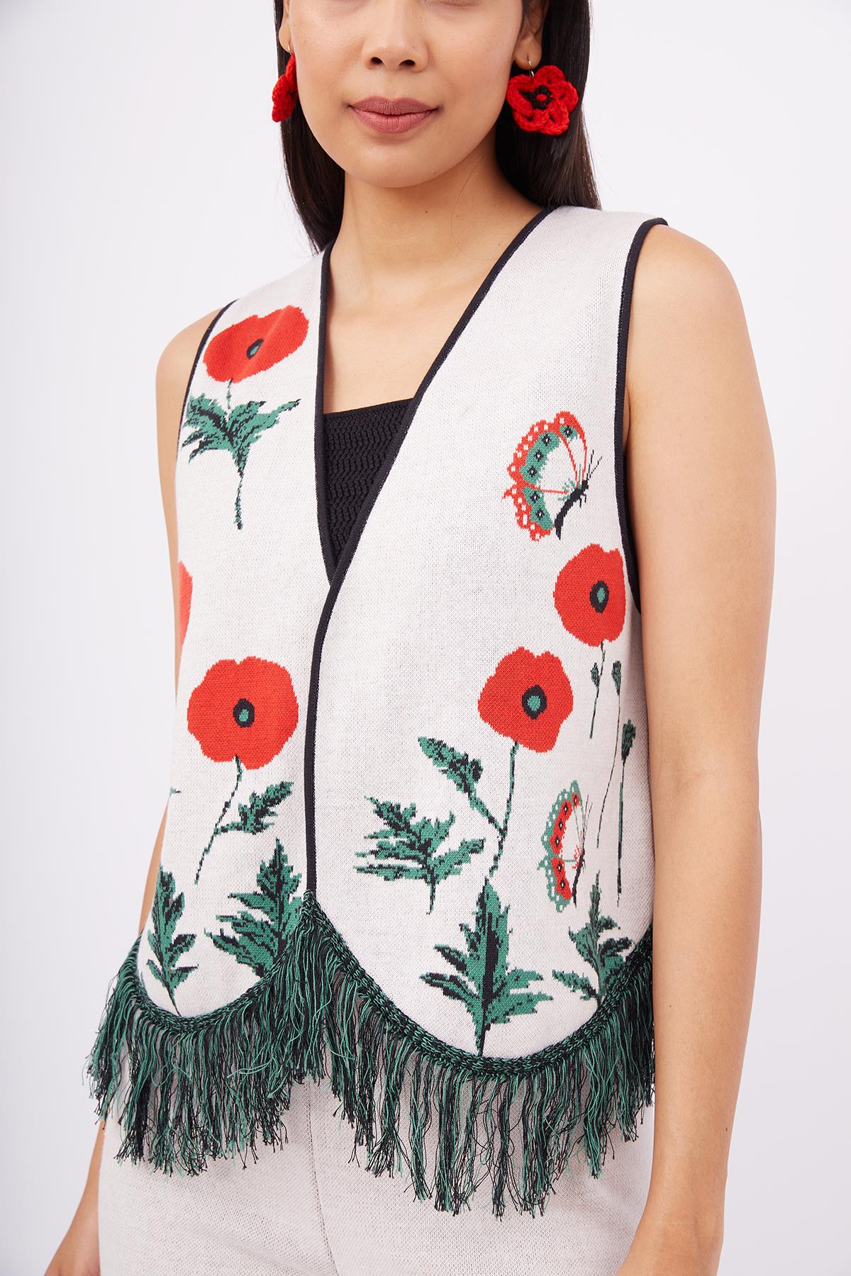 Peraluna-Poppy Waistcoat Gelincik Desen V Yaka Eteği Püskül Detaylı Rahat Kesim Kadın Triko Yelek Ekru Multi-Yelek-3-Milagron.com