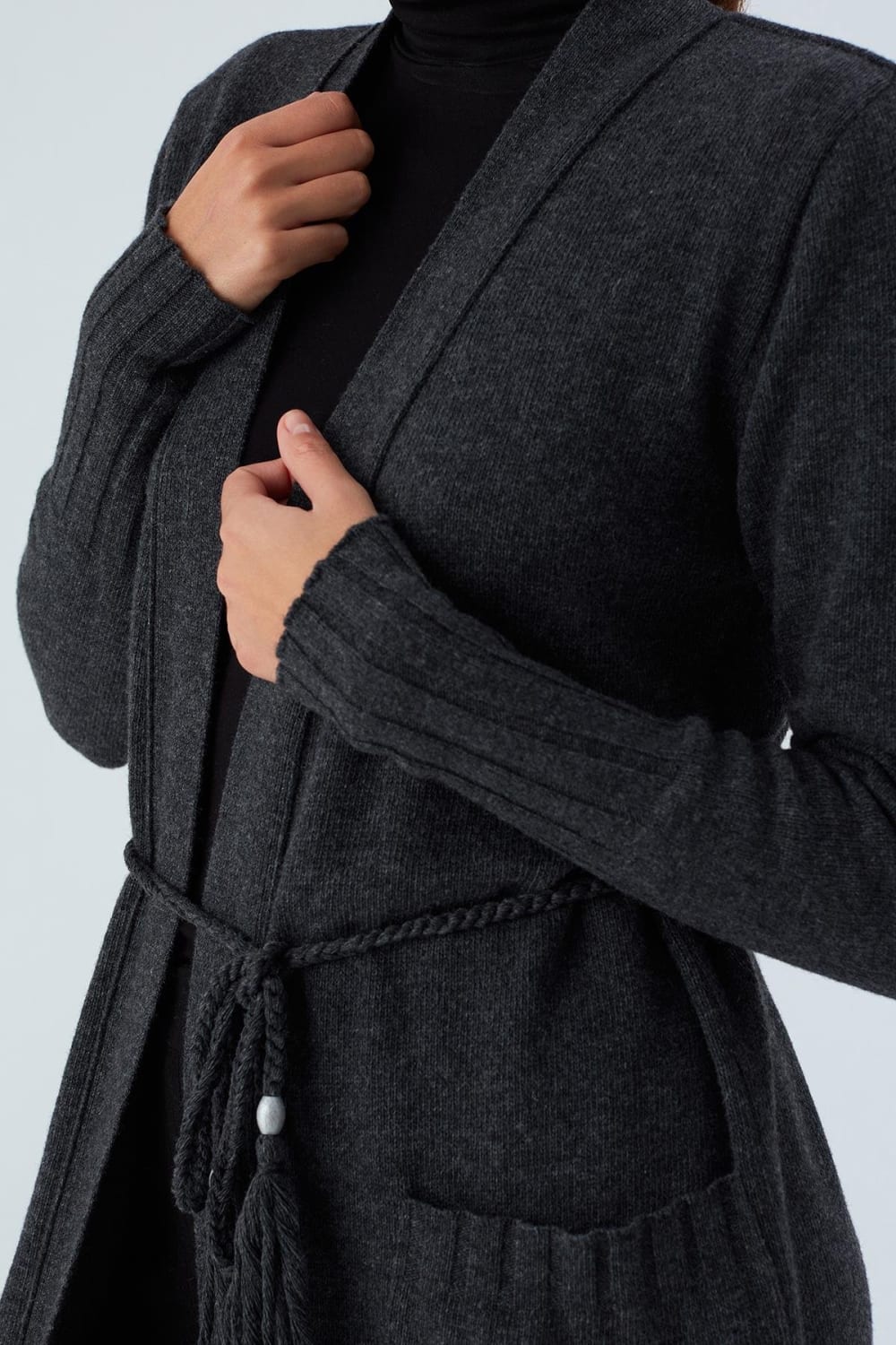 Peraluna-Rahat Kesim Cepli Kemerli Yün Karışımlı Uzun Kadın Triko Hırka-Kazak & Triko-3-Milagron.com