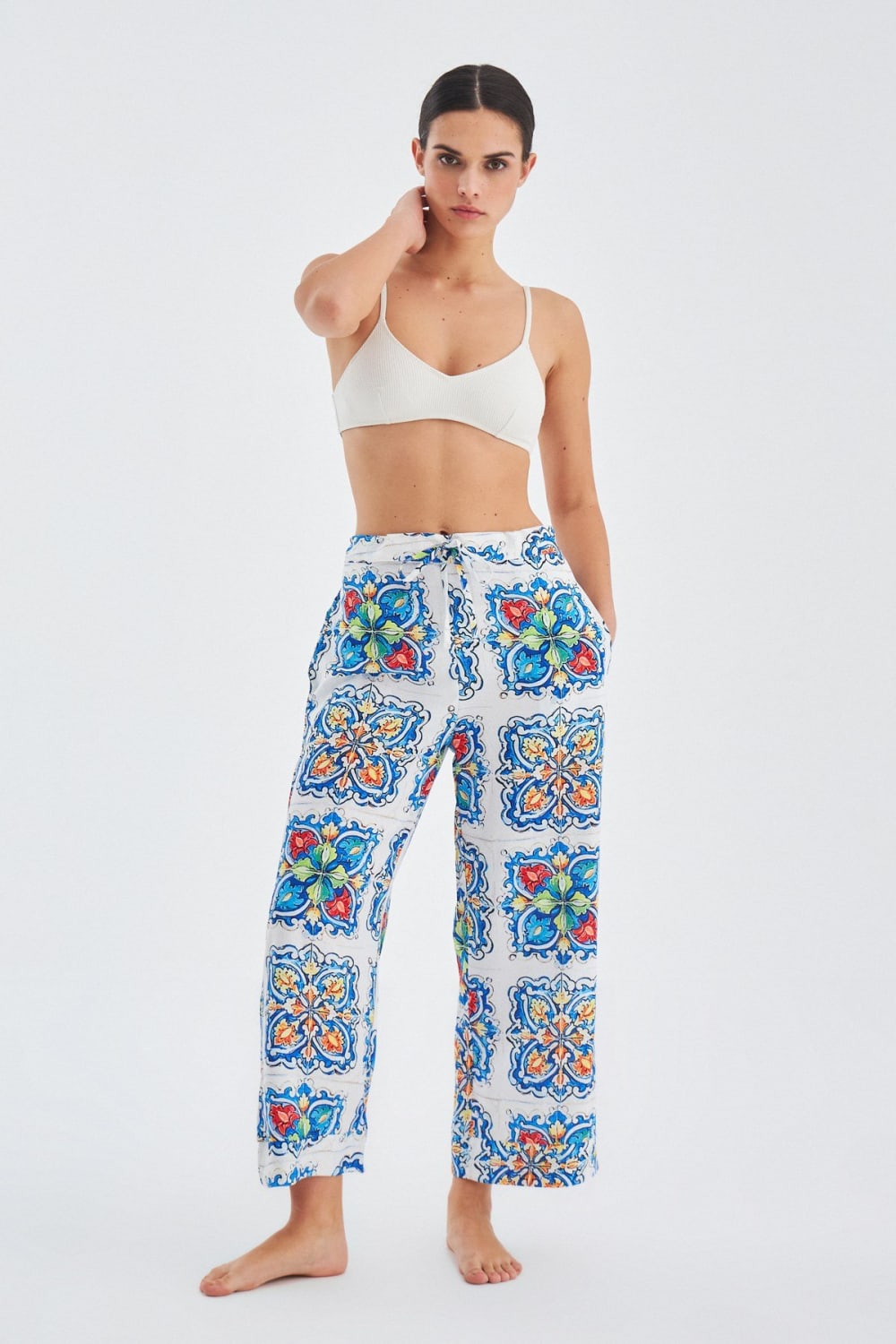 Peraluna-Ri̇a Trouser Çini Desenli Bol Kesim Yazlık Saten Kadın Pantolon-Pantolon-1-Milagron.com