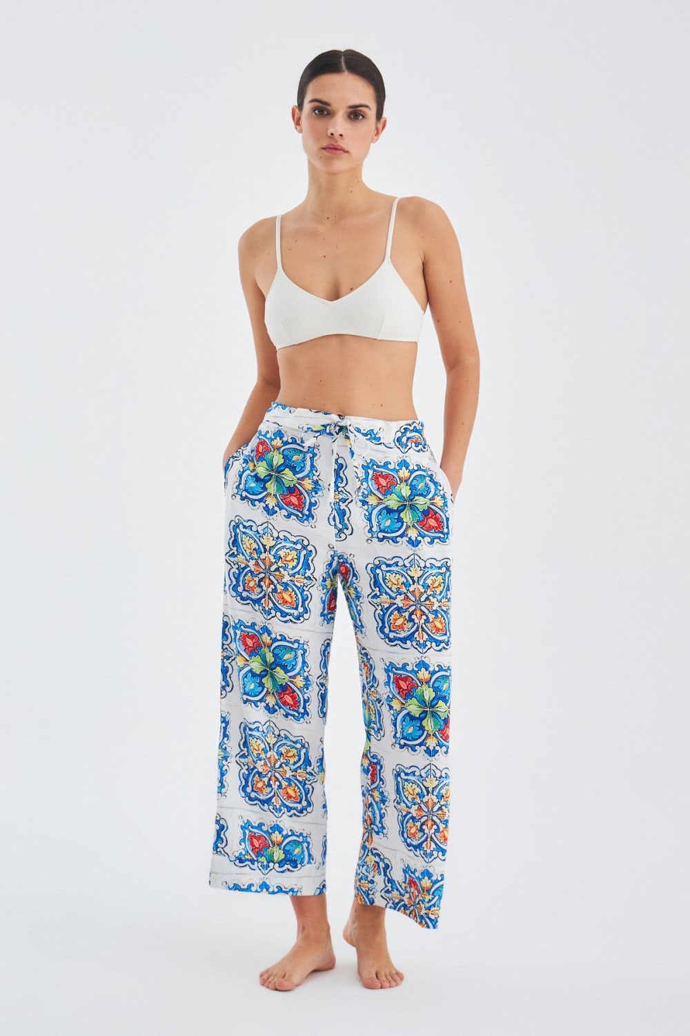 Peraluna-Ri̇a Trouser Çini Desenli Bol Kesim Yazlık Saten Kadın Pantolon-Pantolon-3-Milagron.com