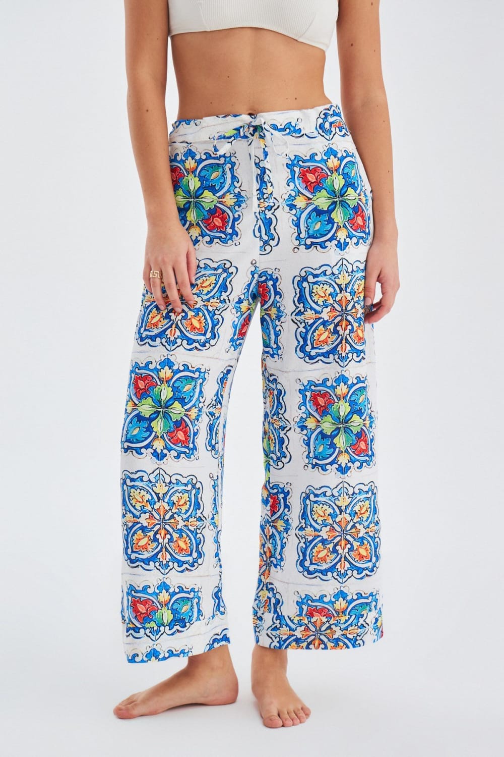 Peraluna-Ri̇a Trouser Çini Desenli Bol Kesim Yazlık Saten Kadın Pantolon-Pantolon-4-Milagron.com