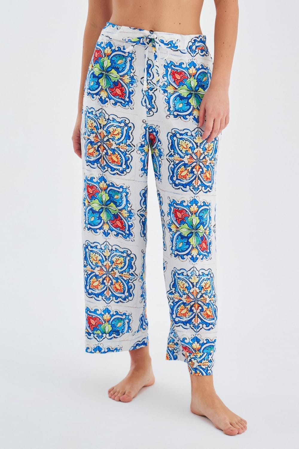 Peraluna-Ri̇a Trouser Çini Desenli Bol Kesim Yazlık Saten Kadın Pantolon-Pantolon-6-Milagron.com