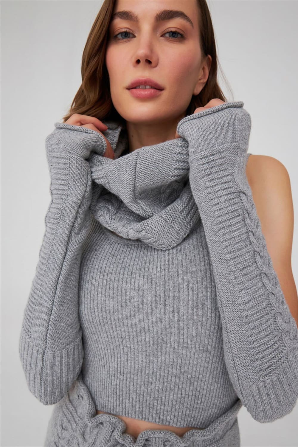 Peraluna-Saç Örgü Desenli Kaşmir Karışımlı Uzun Kadın Triko Eldiven-Eldiven-19-Milagron.com