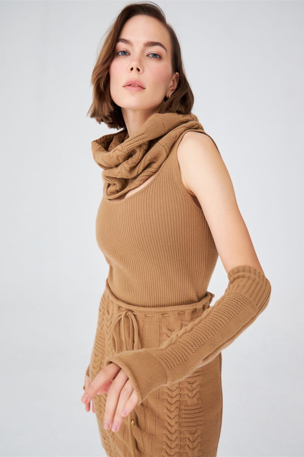 Peraluna-Saç Örgü Desenli Kaşmir Karışımlı Uzun Kadın Triko Eldiven-Eldiven-3-Milagron.com