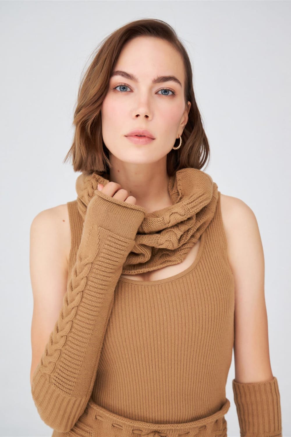 Peraluna-Saç Örgü Desenli Kaşmir Karışımlı Uzun Kadın Triko Eldiven-Eldiven-4-Milagron.com