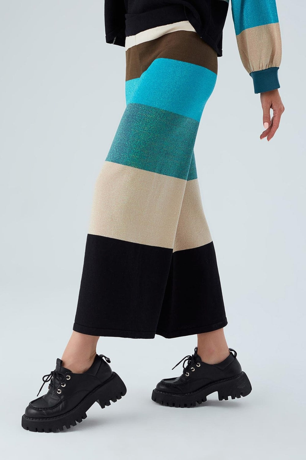 Peraluna-Sasha Trouser Geniş Çizgili Simli Kadın Triko Pantolon-Pantolon-2-Milagron.com