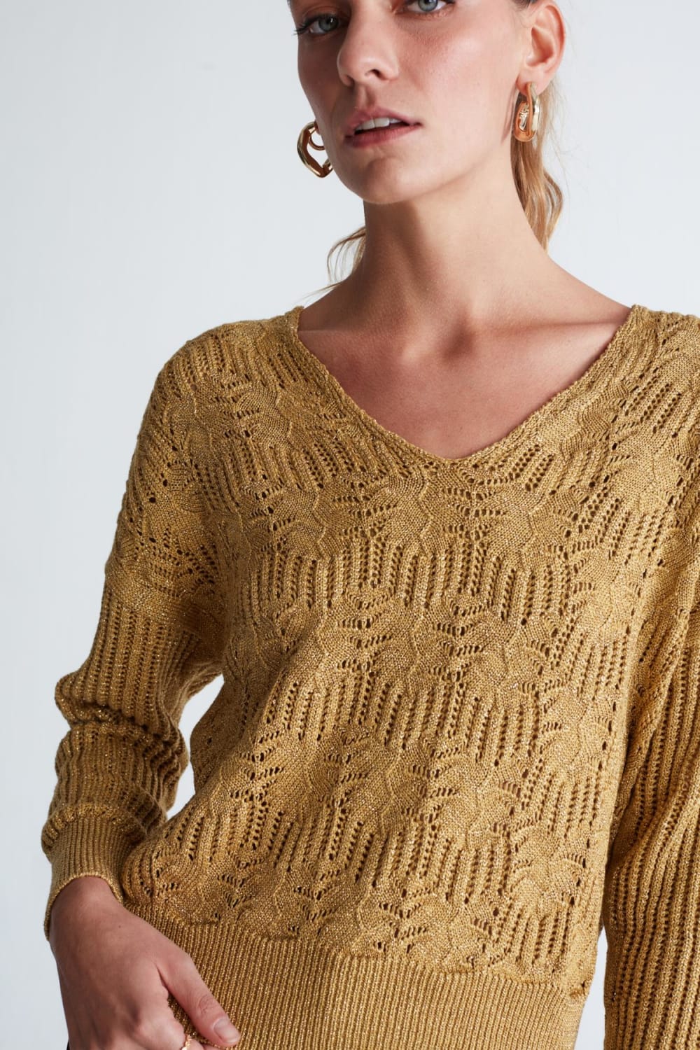 Peraluna-Scarlet Pullover Çiçek Desen V Yaka Simli Uzun Kol Kadın Triko Kazak -Kazak & Triko-4-Milagron.com