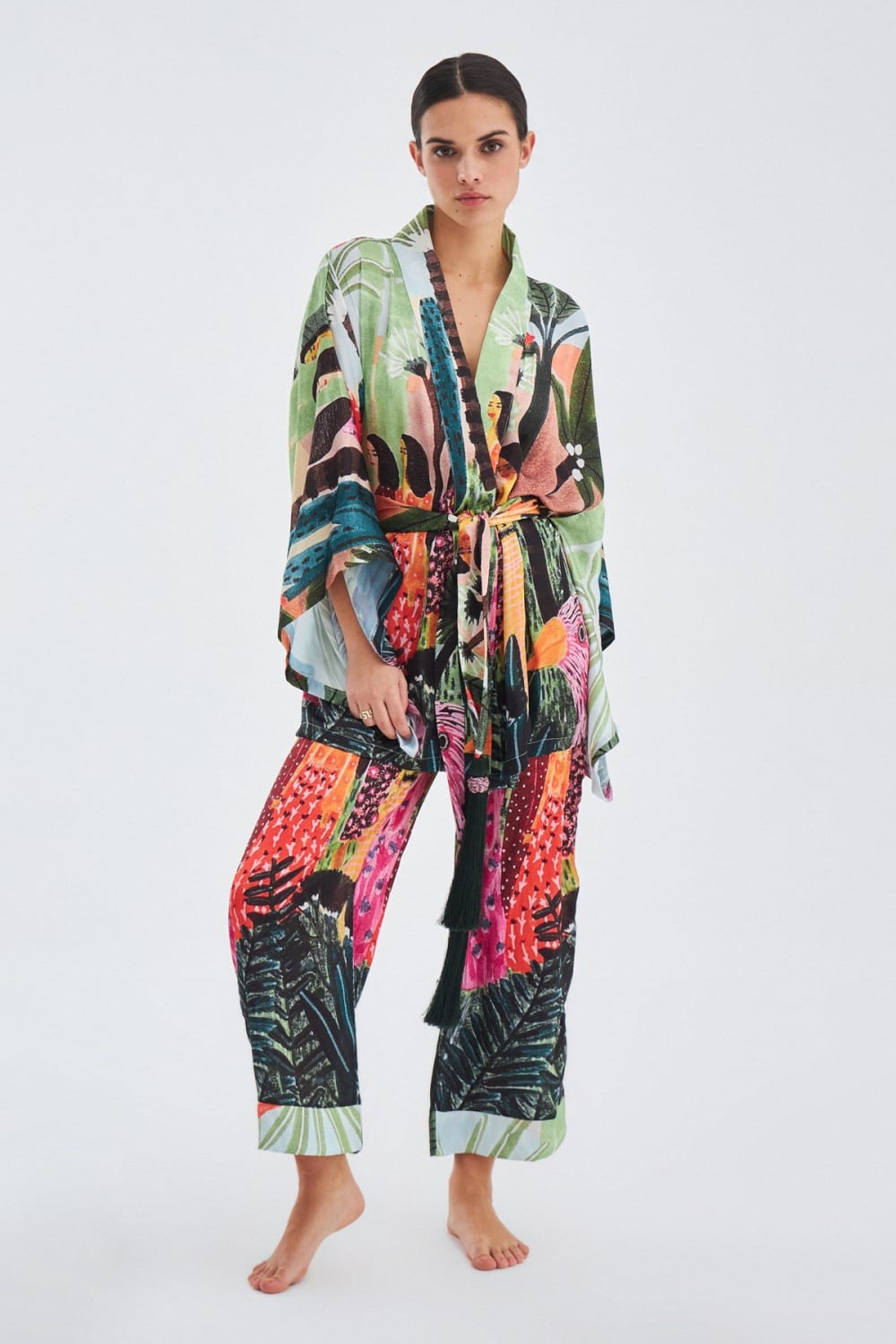 Peraluna-Shuko Tropik Desenli Geniş Kollu Saten Kadın Kimono-Kimono-5-Milagron.com