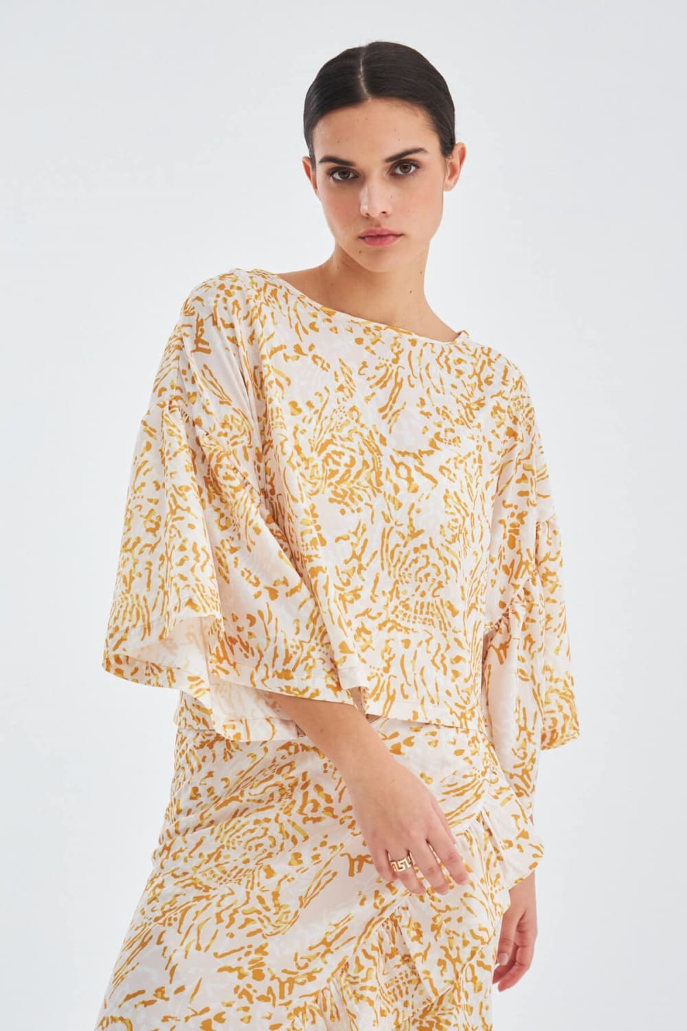 Peraluna-Si̇tara Desenli Bol Kesim Mat Dokulu Yazlık Kadın Bluz-Bluz-1-Milagron.com