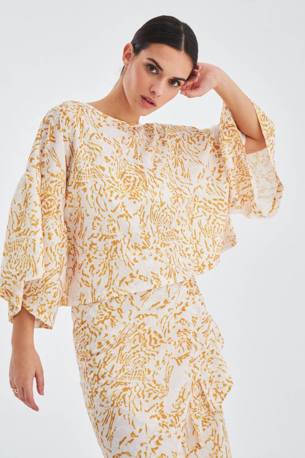 Peraluna-Si̇tara Desenli Bol Kesim Mat Dokulu Yazlık Kadın Bluz-Bluz-4-Milagron.com