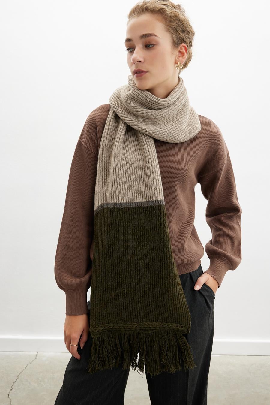 Peraluna Sorrel Scarf Çizgi Detaylı Püsküllü Kadın Triko Atkı - Sütlü Kahve