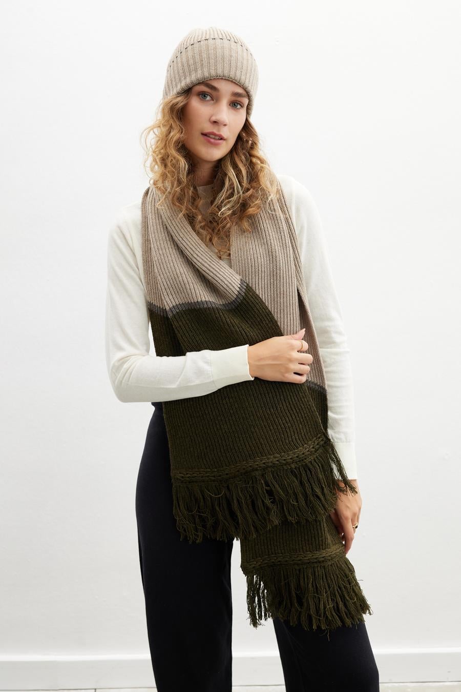 Peraluna Sorrel Scarf Çizgi Detaylı Püsküllü Kadın Triko Atkı - Sütlü Kahve